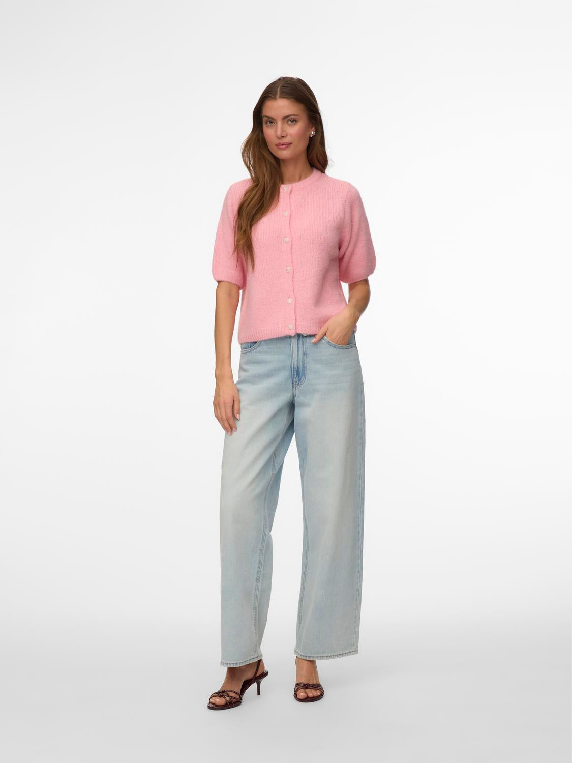 model_shot-front